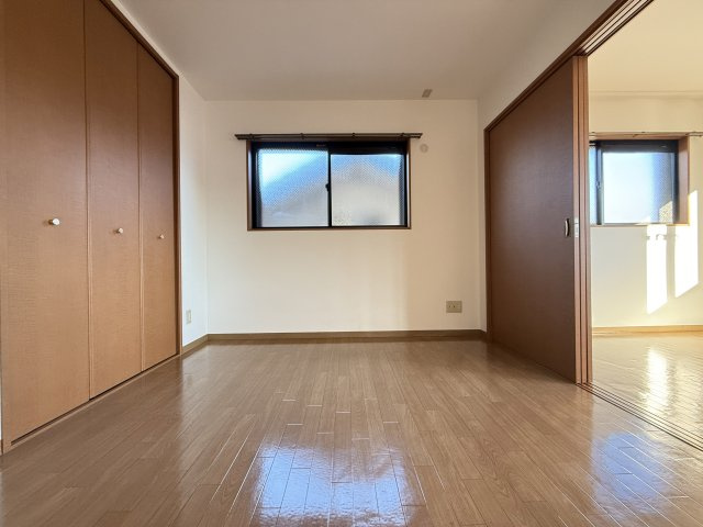 フォブール岡村の洋室