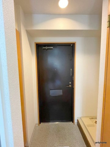 ウエスト・サンヒルズ　仲介手数料無料の玄関