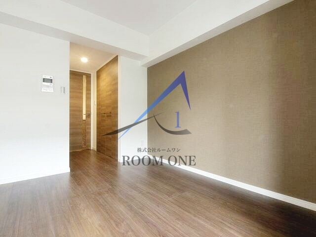 ＳＹＦＯＲＭＥ　ＮＩＳＨＩ－ＳＨＩＮＪＵＫＵ－５ＣＨＯＭＥの居間・リビング|洋室のお部屋です。