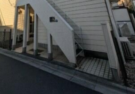 舟渡ハイツⅡのエントランス