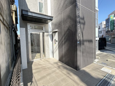 【エントランス】 | ハイツ　シリウス