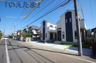 【前面道路含む現地写真】 | 【仲介手数料無料！！】八王子市散田町2丁目　新築戸建て（全2棟）B号棟　3990万円 | 幅員6m公道に面しています。