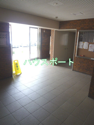 【エントランス】 | ロイヤル深草