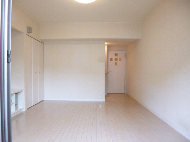 神戸市中央区布引町２丁目の賃貸マンションの居間・リビング