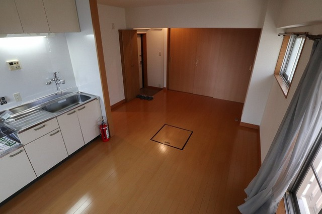 マンション芦屋の里の居間・リビング