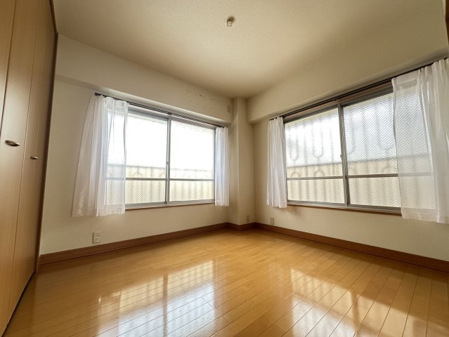 マンション芦屋の里の居間・リビング