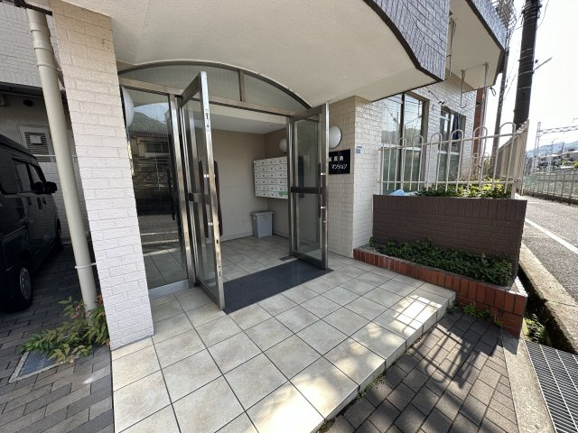 篠原南マンションのエントランス