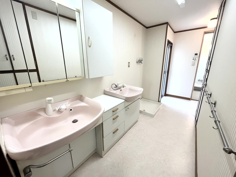 西宮市市庭町の賃貸マンションの洗面所
