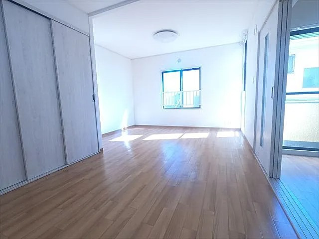 神戸市東灘区住吉東町４丁目の賃貸マンションの居間・リビング