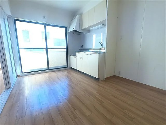 神戸市東灘区住吉東町４丁目の賃貸マンションの居間・リビング