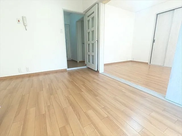 神戸市東灘区住吉東町４丁目の賃貸マンションの居間・リビング