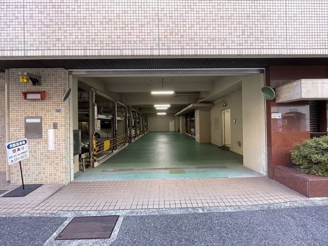 神戸市中央区御幸通３丁目の賃貸マンションの駐車場