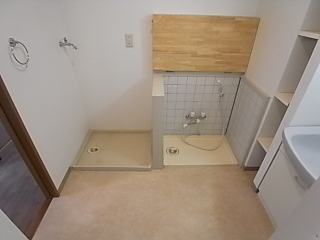 芦屋市西芦屋町の賃貸マンションの洗面所