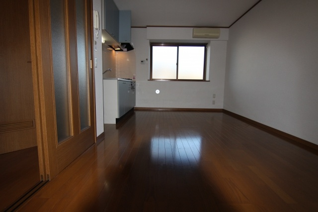メゾンドベルビューの居間・リビング|他のお部屋の参考写真となります。