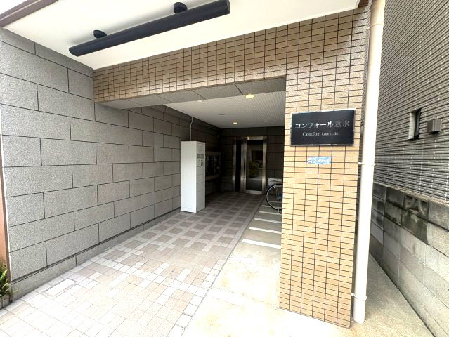 コンフォール垂水のロビー