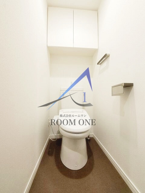 ＳＹＦＯＲＭＥ　ＮＩＳＨＩ－ＳＨＩＮＪＵＫＵ－５ＣＨＯＭＥのトイレ|トイレです。