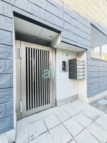 豊島区雑司が谷１丁目の賃貸マンションのエントランス