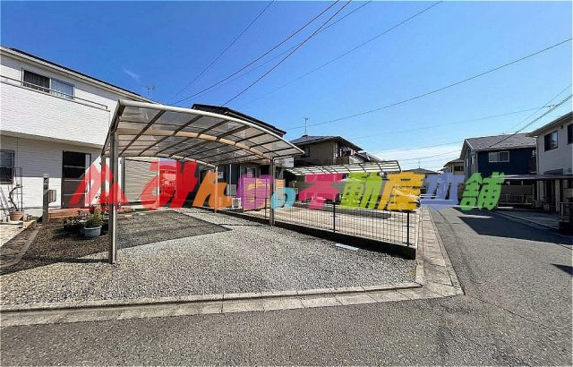 久留米市国分町の中古一戸建の駐車場|2台分の駐車スペースがございます。
