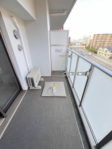 大阪市城東区放出西３丁目の賃貸マンションのバルコニー