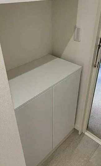 ディアプラザ根津の玄関