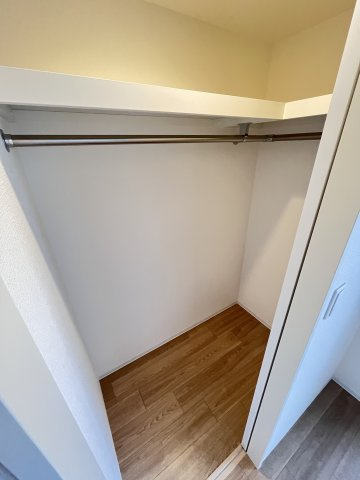大阪市城東区放出西３丁目の賃貸マンションの収納