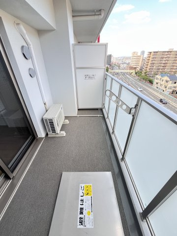 大阪市城東区放出西３丁目の賃貸マンションのバルコニー
