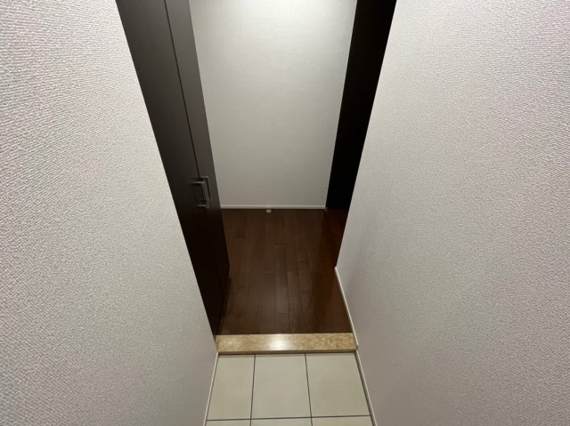 La Facade｜名古屋市の賃貸ならMy賃貸の玄関|La Facade ラ・ファサード