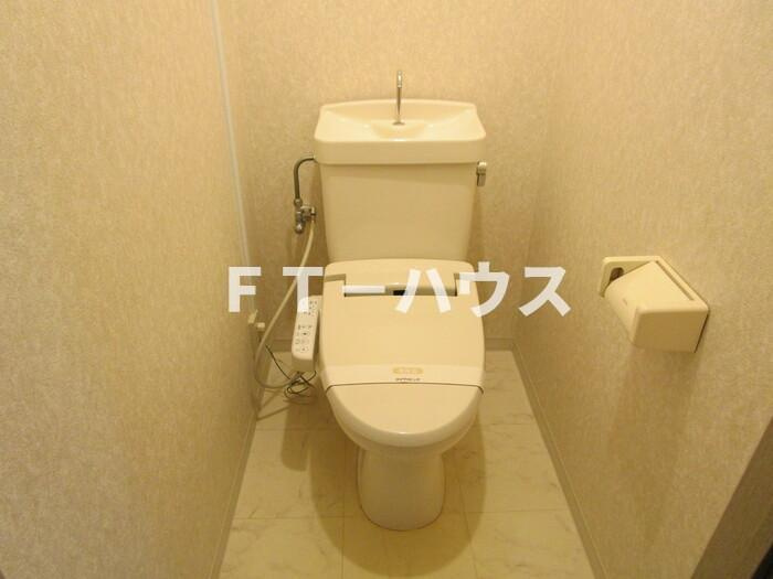 エムズ・アーク Ａ棟のトイレ|温水洗浄暖房便座