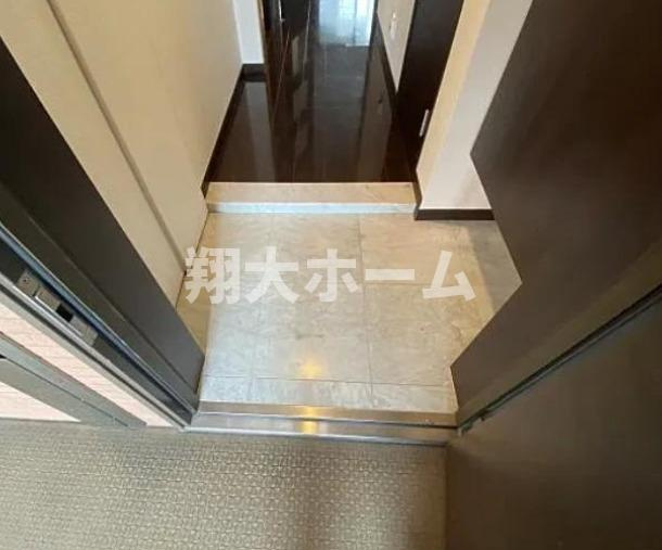 エクセレント文京動坂の玄関