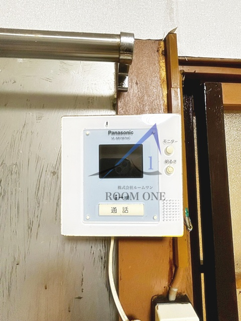 木下アパートのセキュリティ|モニター付きインターホンです。