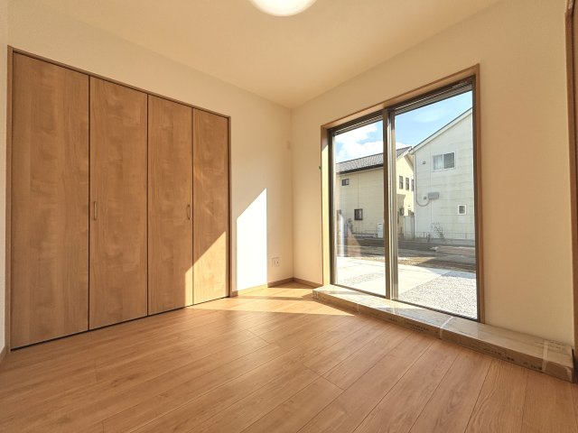 【洋室】 | ワイウッドコート伊勢崎市西久保町第1期　新築住宅