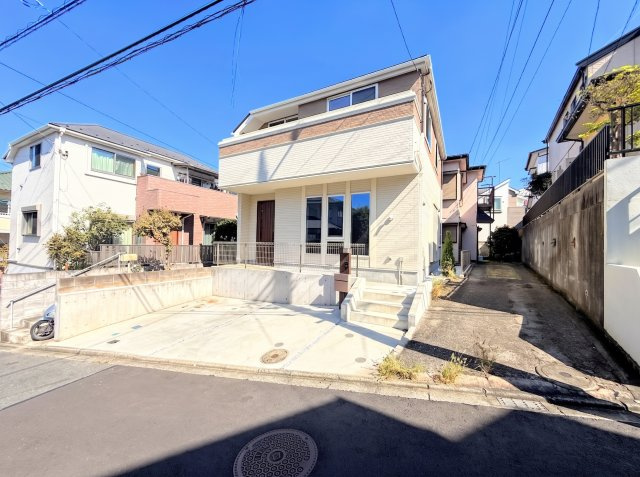泉区白百合1丁目　新築戸建て　第1の外観