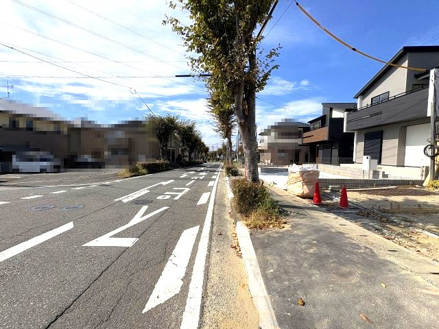 【その他】 | 大野城市大城3丁目　3号棟（全7棟）【仲介手数料無料・0円】 | 現地写真。前面道路です。