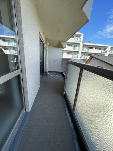 日商岩井芦屋翠ケ丘マンションのバルコニー
