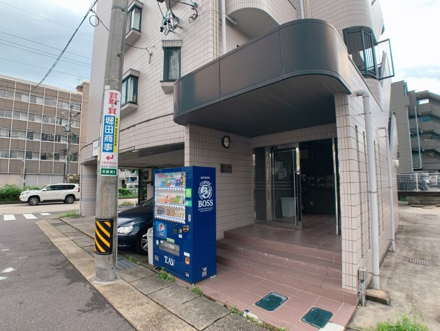 【エントランス】 | プルミエ瑞穂