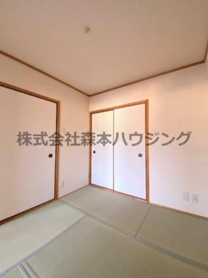 【寝室】 | 　コーポ小林 | 落ち着いて過ごせるお部屋なので、寝室にいかがでしょうか