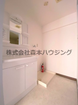 【洗面所】 | 　コーポ小林 | 使いやすい洗面所です