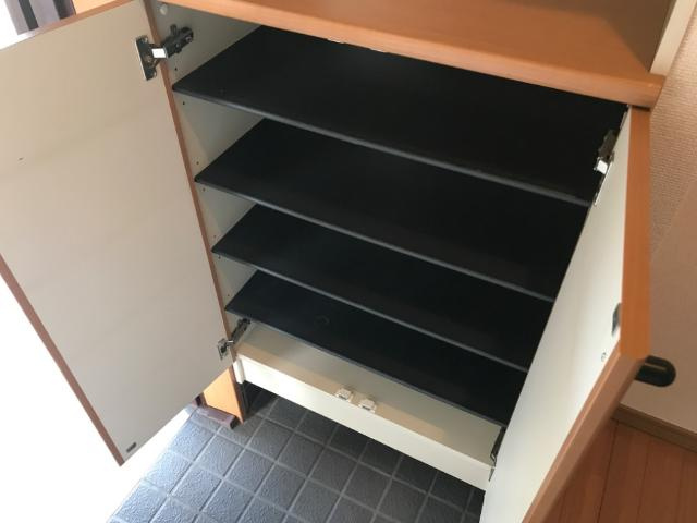 クレストール蘇我の収納|下駄箱