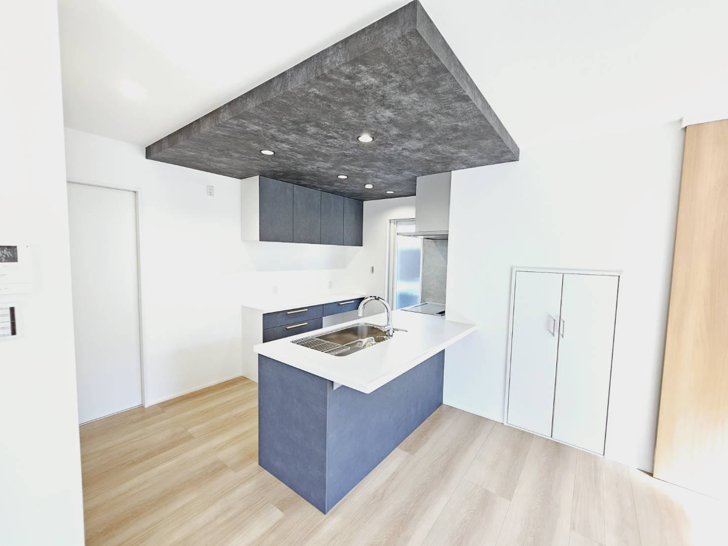 友が丘６丁目新築戸建のキッチン