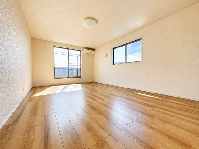 猿島郡五霞町原宿台中古戸建の洋室