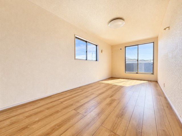 猿島郡五霞町原宿台中古戸建の洋室
