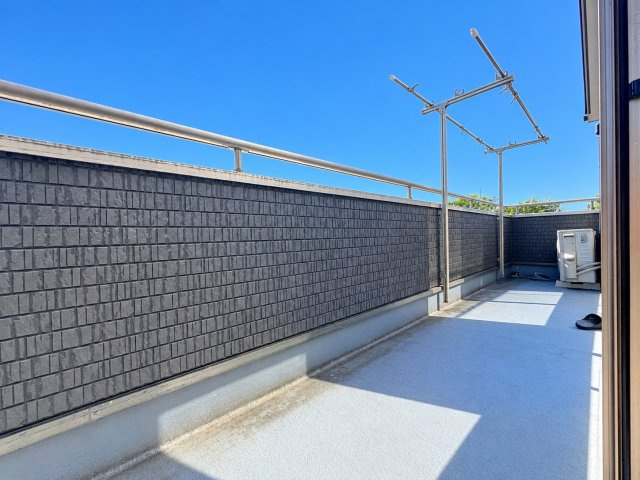 猿島郡五霞町原宿台中古戸建のバルコニー