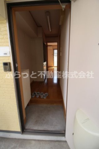 サンライズ南の玄関|きれいな玄関です