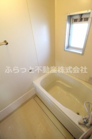 アーバン牛久B号館の浴室|お風呂です