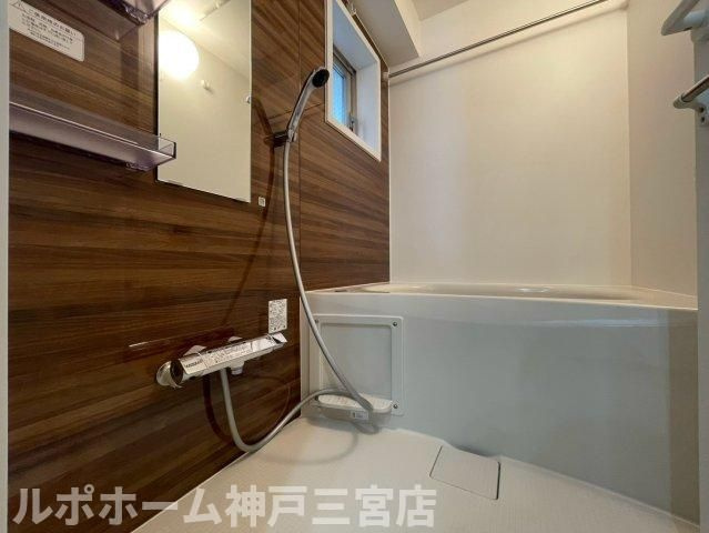 ネクストステージ神戸元町の浴室