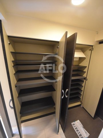 ララプレイス大阪城ヴェステンの収納|ララプレイス大阪城ヴェステン　シューズボックス