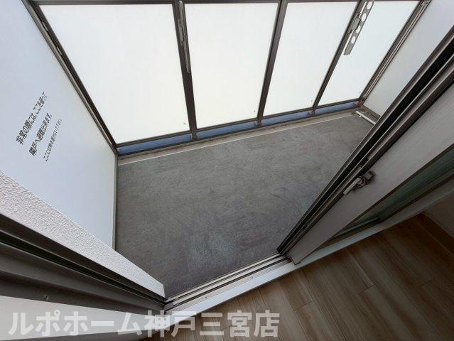 セレニテ三宮リアンのバルコニー