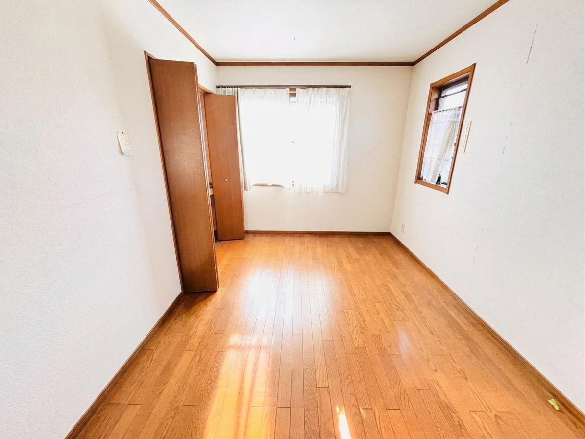 牛久市南　中古戸建の洋室