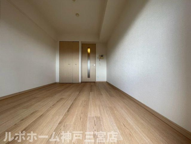 スワンズコート新神戸の居間・リビング