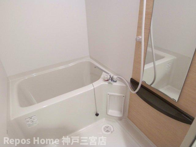 エスリード中山手県庁前の浴室